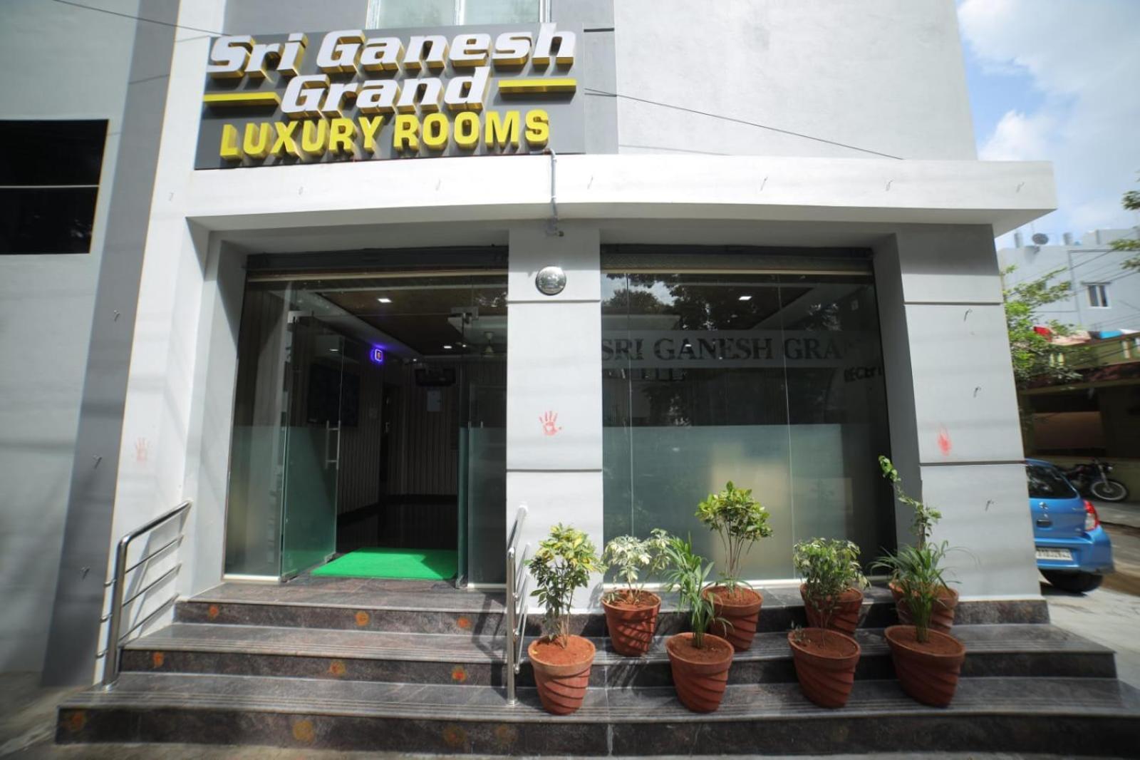 Sri Ganesh Grand Hotel Тирупати Екстериор снимка