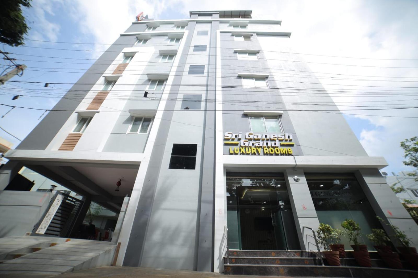 Sri Ganesh Grand Hotel Тирупати Екстериор снимка