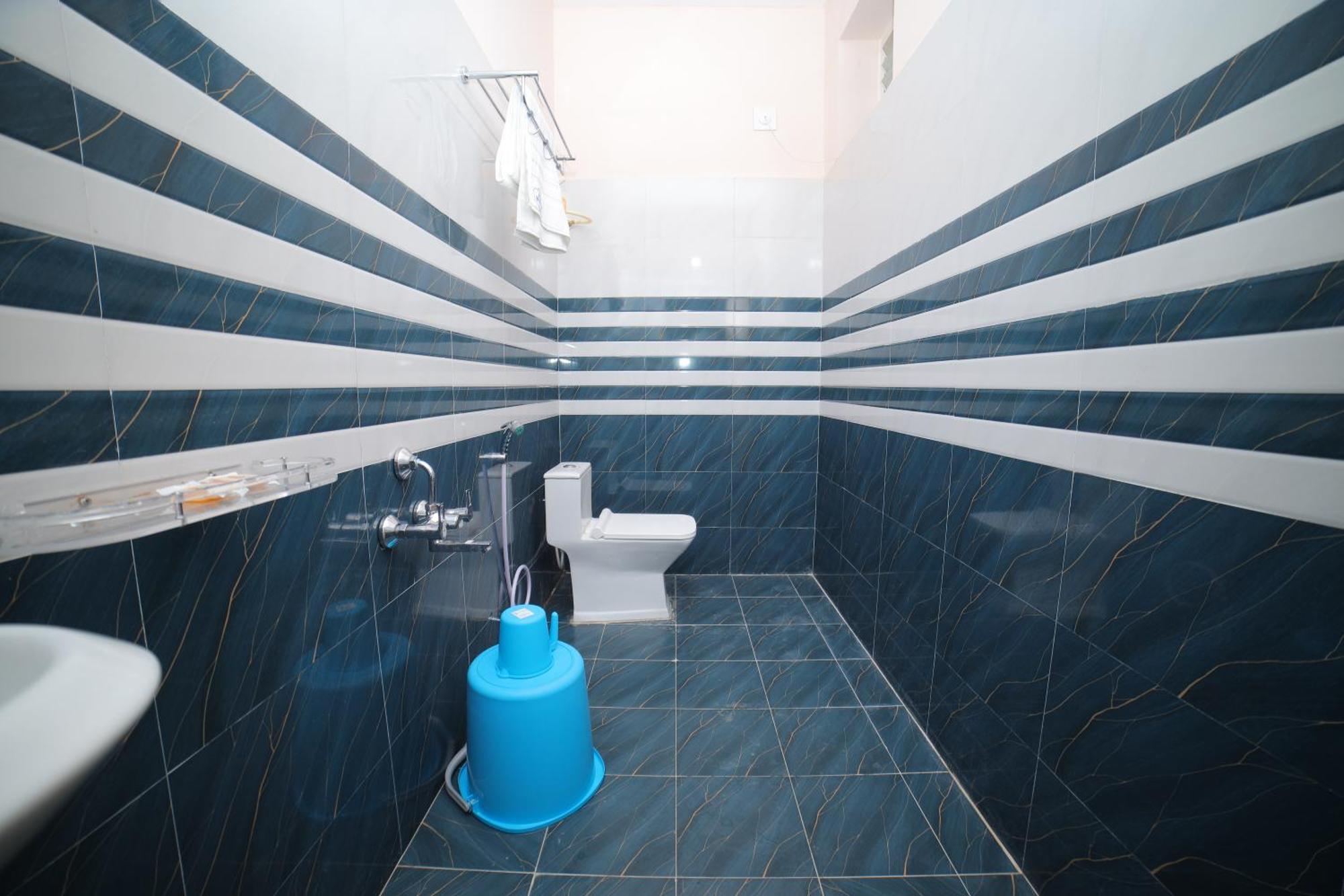 Sri Ganesh Grand Hotel Тирупати Екстериор снимка